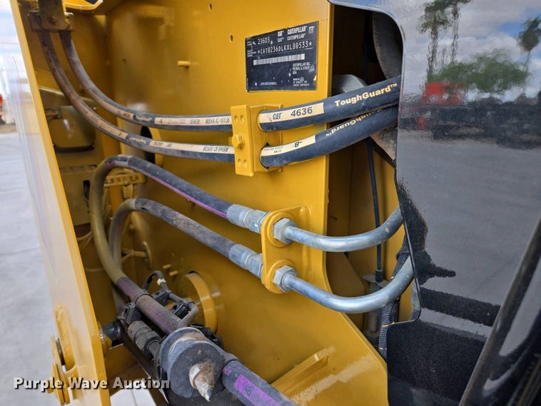 image for item EC0976 2019 Caterpillar 236D3 skid steer loader