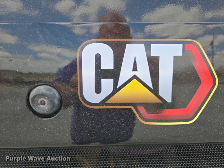 image for item EC0976 2019 Caterpillar 236D3 skid steer loader