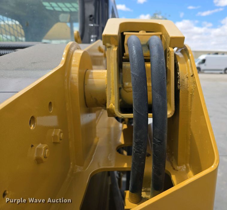 image for item EC0976 2019 Caterpillar 236D3 skid steer loader