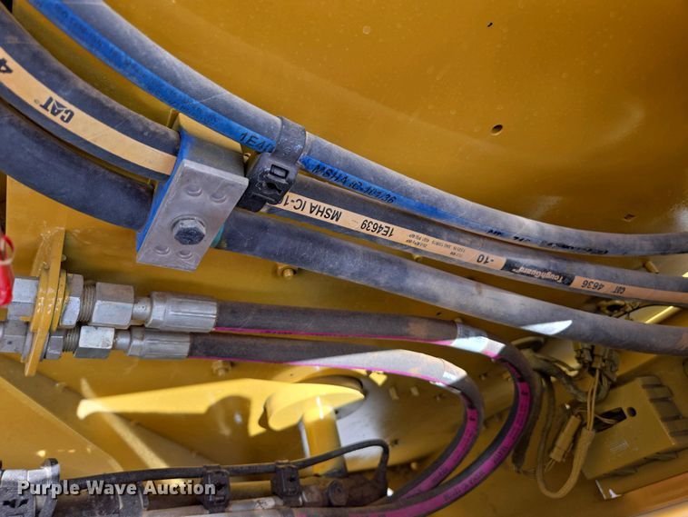 image for item EC0976 2019 Caterpillar 236D3 skid steer loader