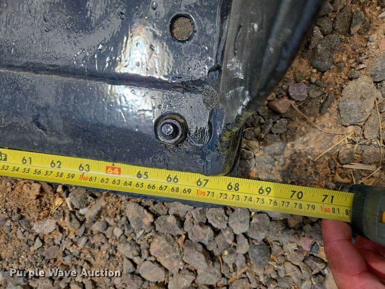 image for item EC0976 2019 Caterpillar 236D3 skid steer loader