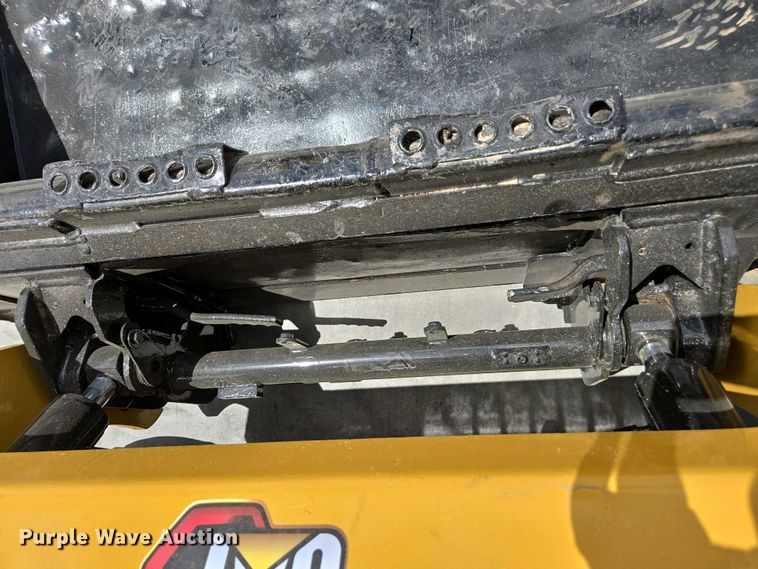 image for item EC0976 2019 Caterpillar 236D3 skid steer loader