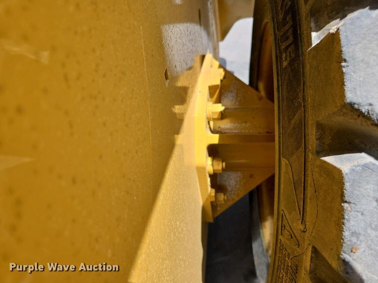 image for item EC0976 2019 Caterpillar 236D3 skid steer loader