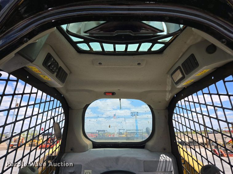 image for item EC0976 2019 Caterpillar 236D3 skid steer loader