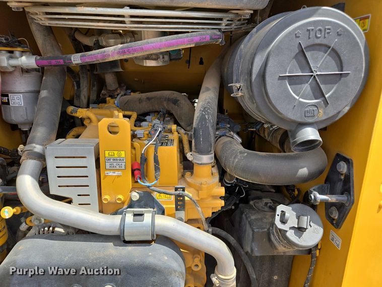 image for item EC0976 2019 Caterpillar 236D3 skid steer loader