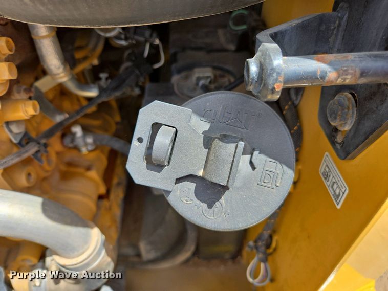 image for item EC0976 2019 Caterpillar 236D3 skid steer loader