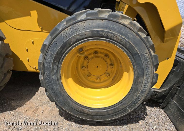 image for item EC0976 2019 Caterpillar 236D3 skid steer loader