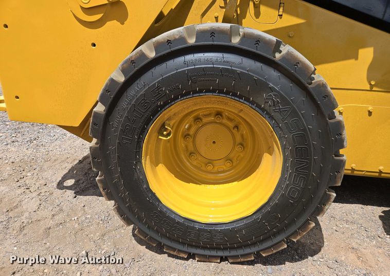 image for item EC0976 2019 Caterpillar 236D3 skid steer loader