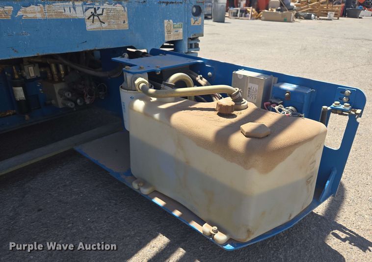 image for item EC0980 (4) scissor lifts