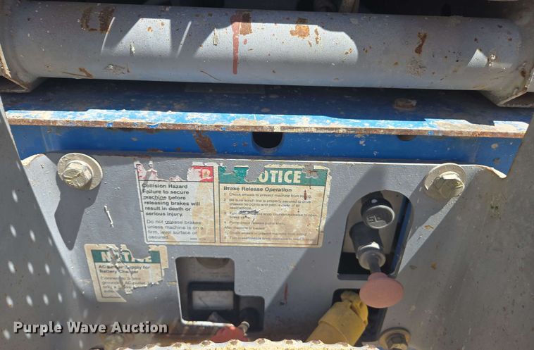 image for item EC0980 (4) scissor lifts