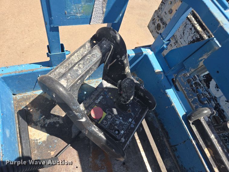 image for item EC0980 (4) scissor lifts