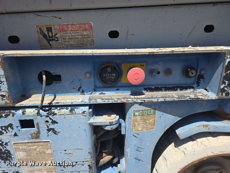 image for item EC0980 (4) scissor lifts