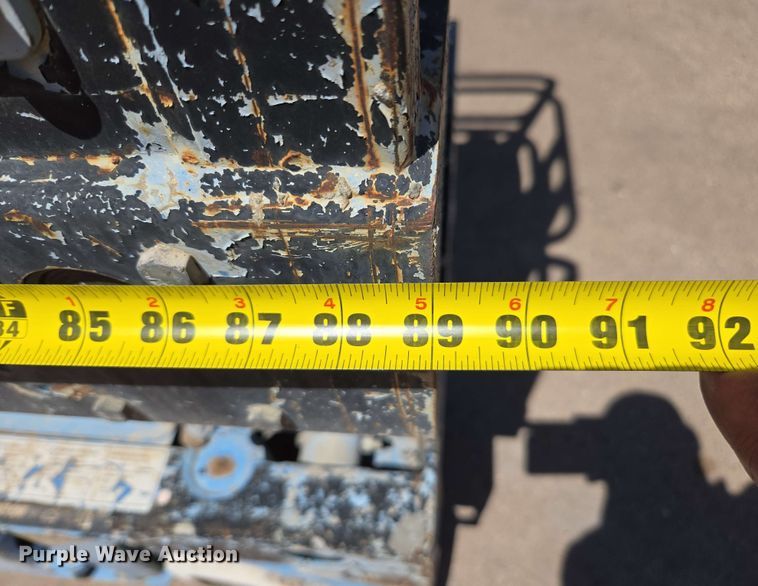 image for item EC0980 (4) scissor lifts