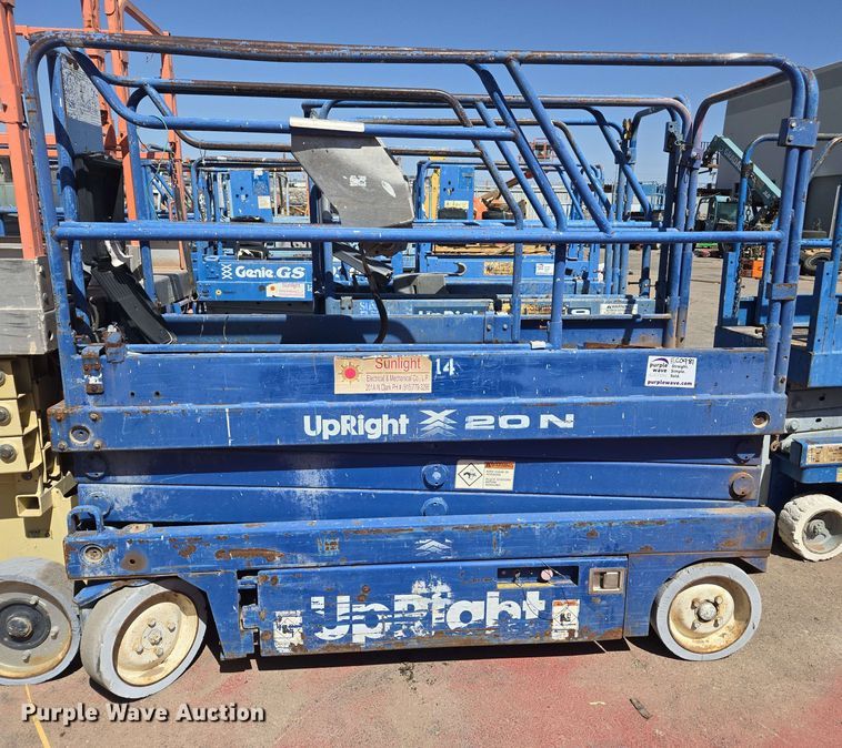 image for item EC0981 (5) scissor lifts