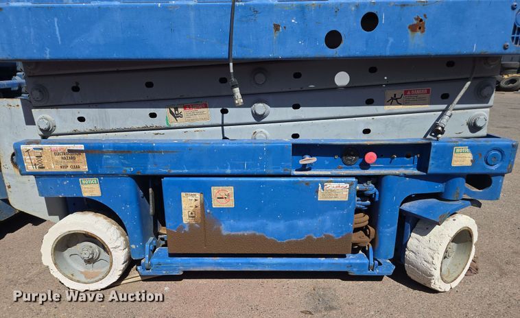 image for item EC0981 (5) scissor lifts