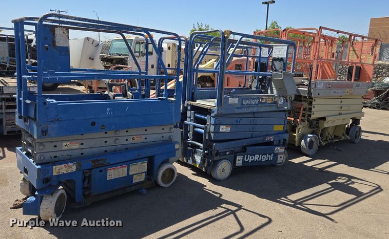 image for item EC0981 (5) scissor lifts