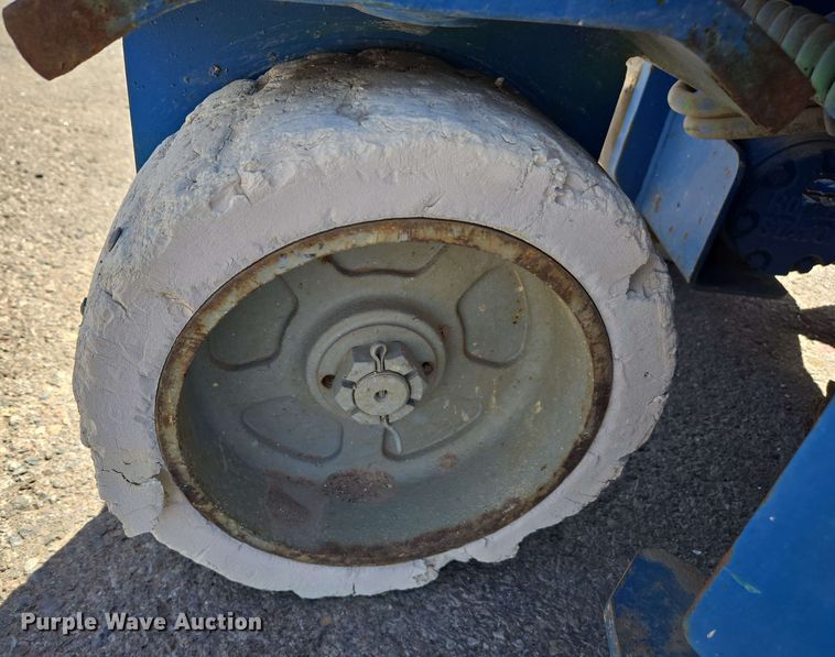 image for item EC0981 (5) scissor lifts