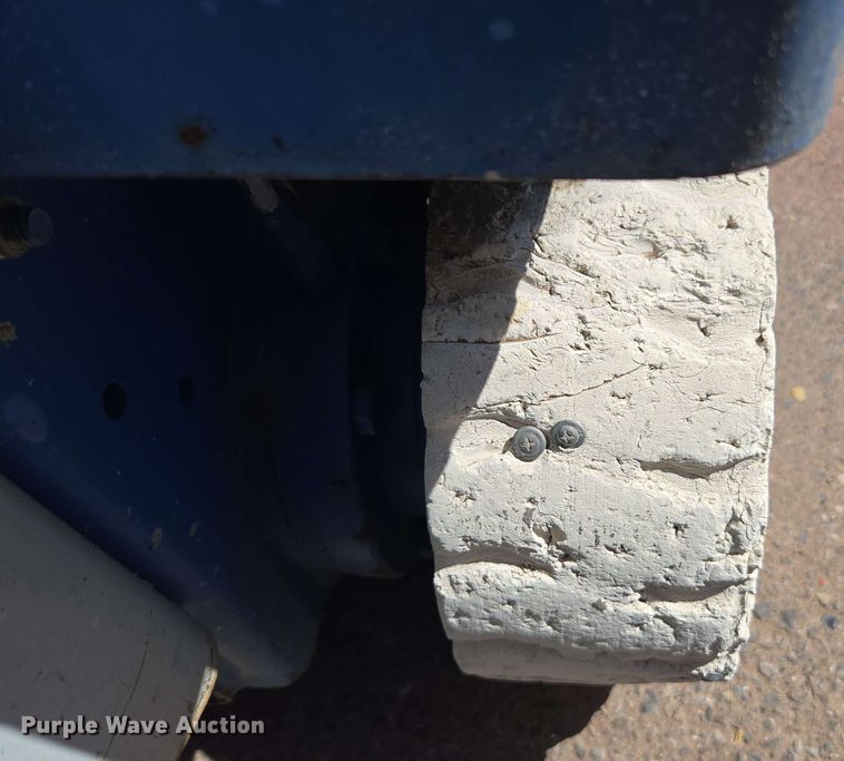 image for item EC0981 (5) scissor lifts