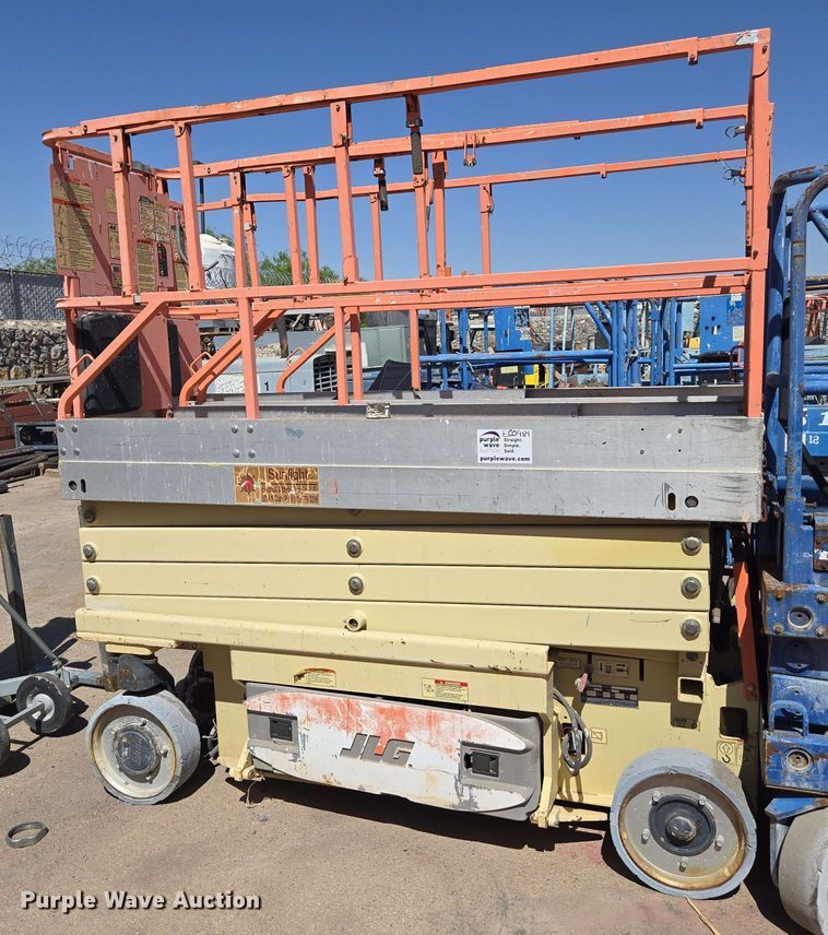 image for item EC0981 (5) scissor lifts