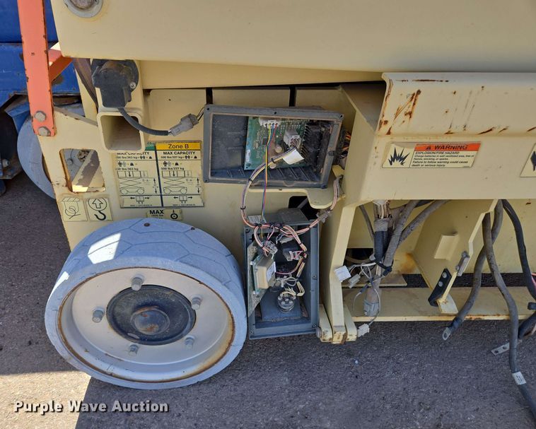 image for item EC0981 (5) scissor lifts