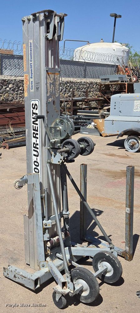 image for item EC0981 (5) scissor lifts