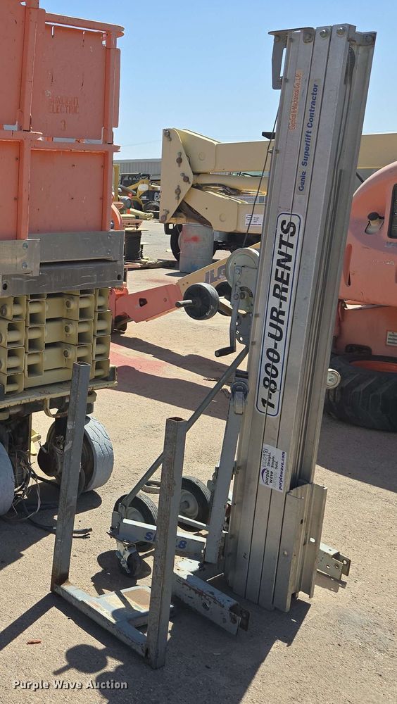 image for item EC0981 (5) scissor lifts