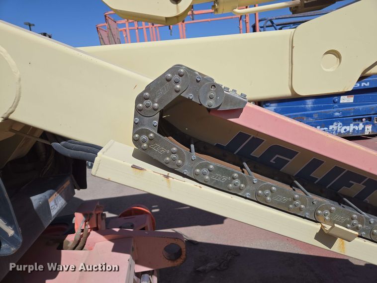 image for item EC0982 1999 JLG 450A boom lift