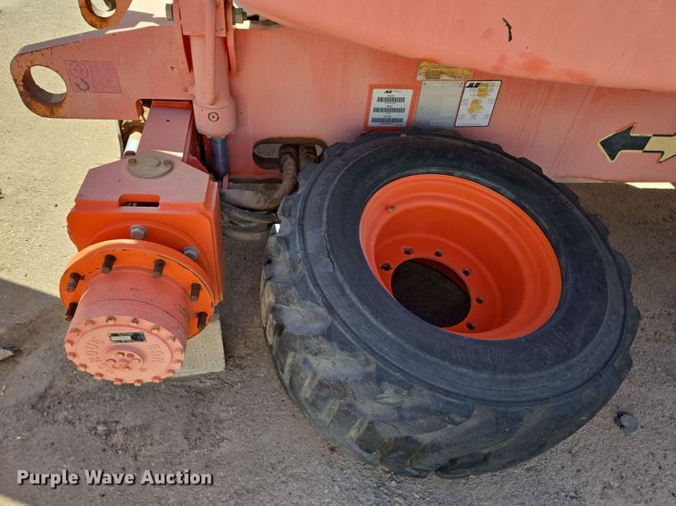 image for item EC0982 1999 JLG 450A boom lift