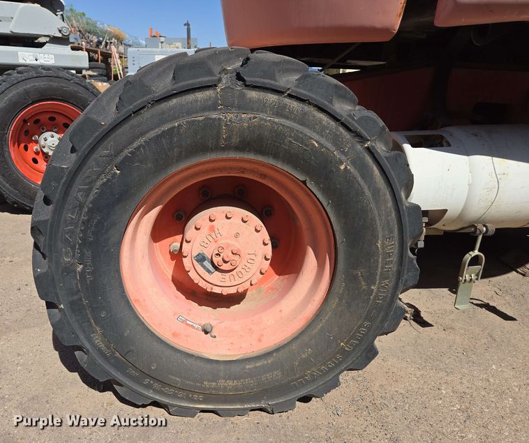 image for item EC0982 1999 JLG 450A boom lift