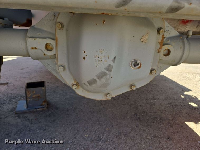 image for item EC0983 SkyJack SJ7127 vertical lift