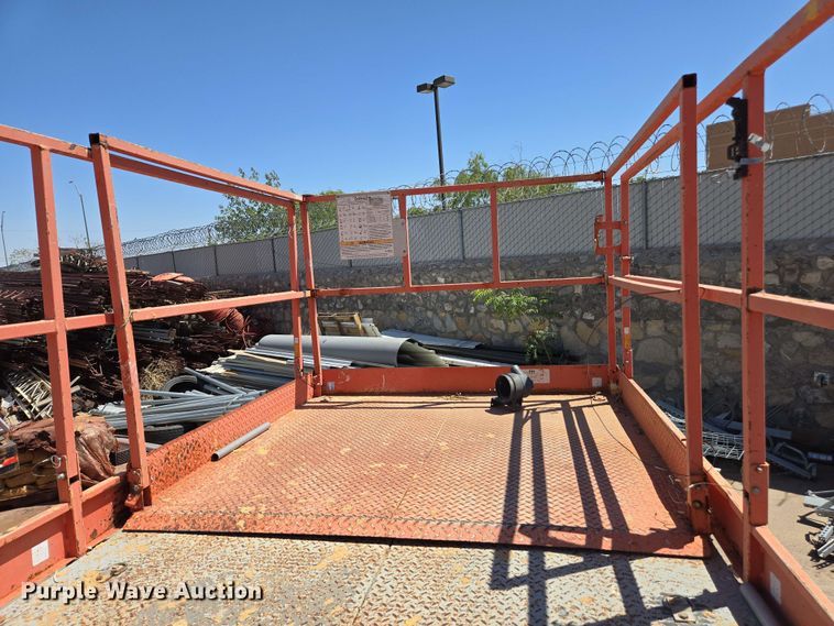 image for item EC0983 SkyJack SJ7127 vertical lift