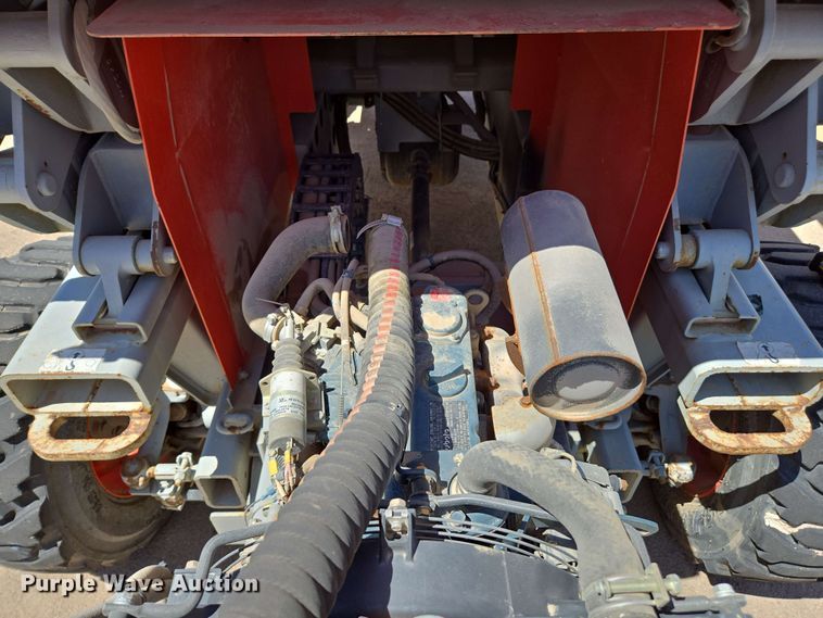 image for item EC0983 SkyJack SJ7127 vertical lift