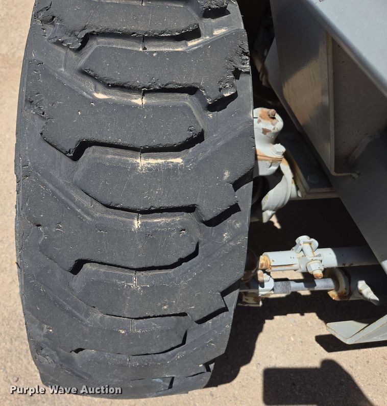 image for item EC0983 SkyJack SJ7127 vertical lift