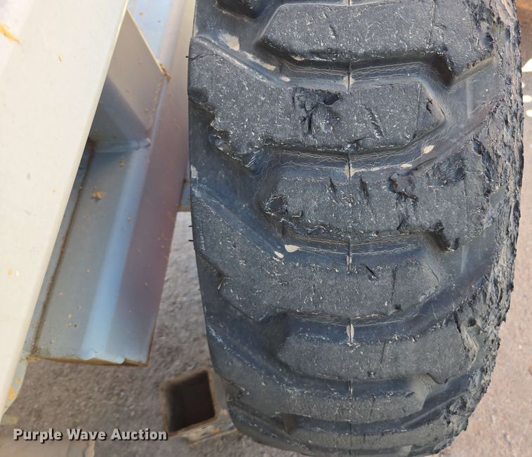 image for item EC0983 SkyJack SJ7127 vertical lift