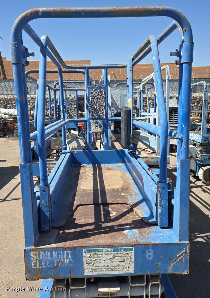 image for item EC0984 (6) scissor lifts