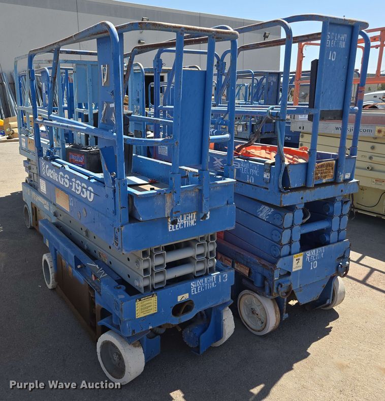 image for item EC0984 (6) scissor lifts