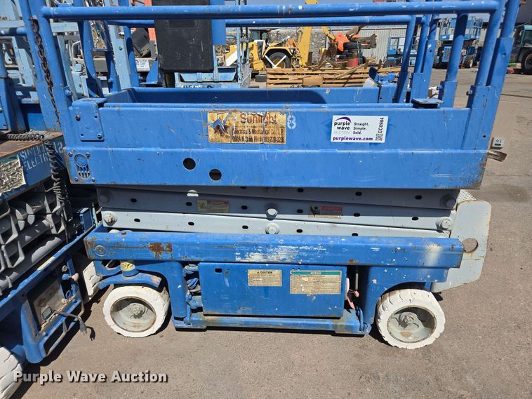image for item EC0984 (6) scissor lifts