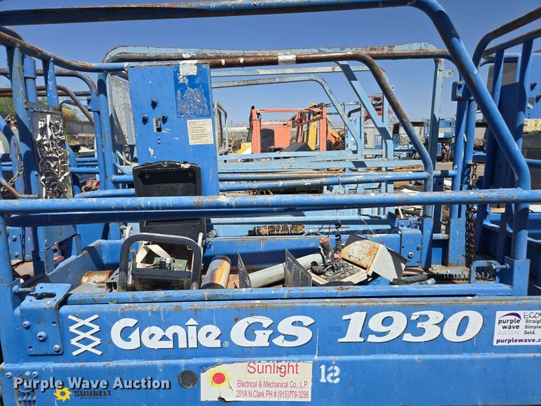 image for item EC0984 (6) scissor lifts