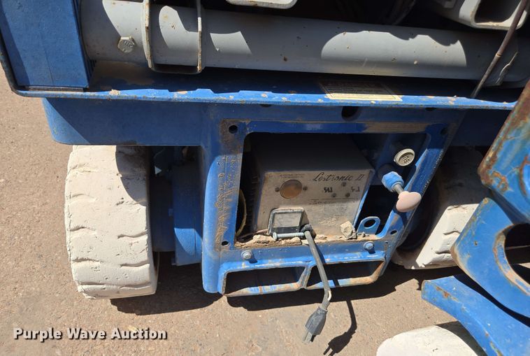 image for item EC0984 (6) scissor lifts