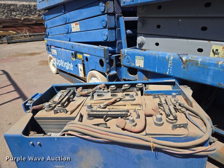 image for item EC0984 (6) scissor lifts