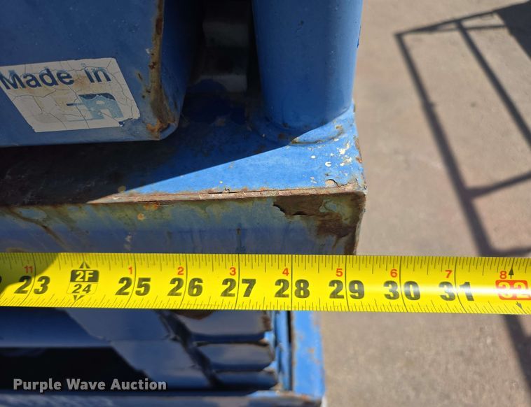 image for item EC0984 (6) scissor lifts