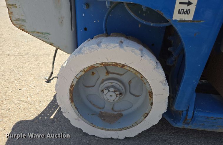 image for item EC0984 (6) scissor lifts