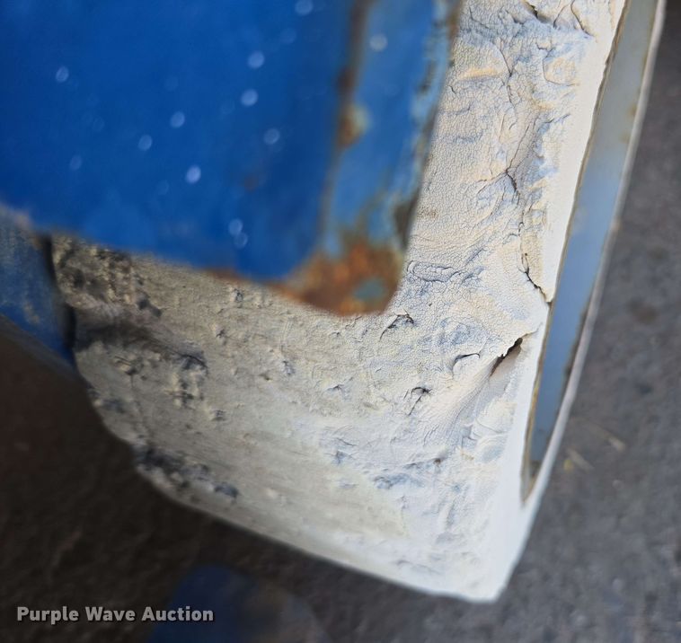 image for item EC0984 (6) scissor lifts