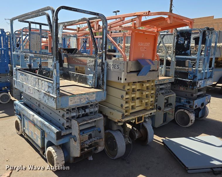 image for item EC0985 (4) scissor lifts