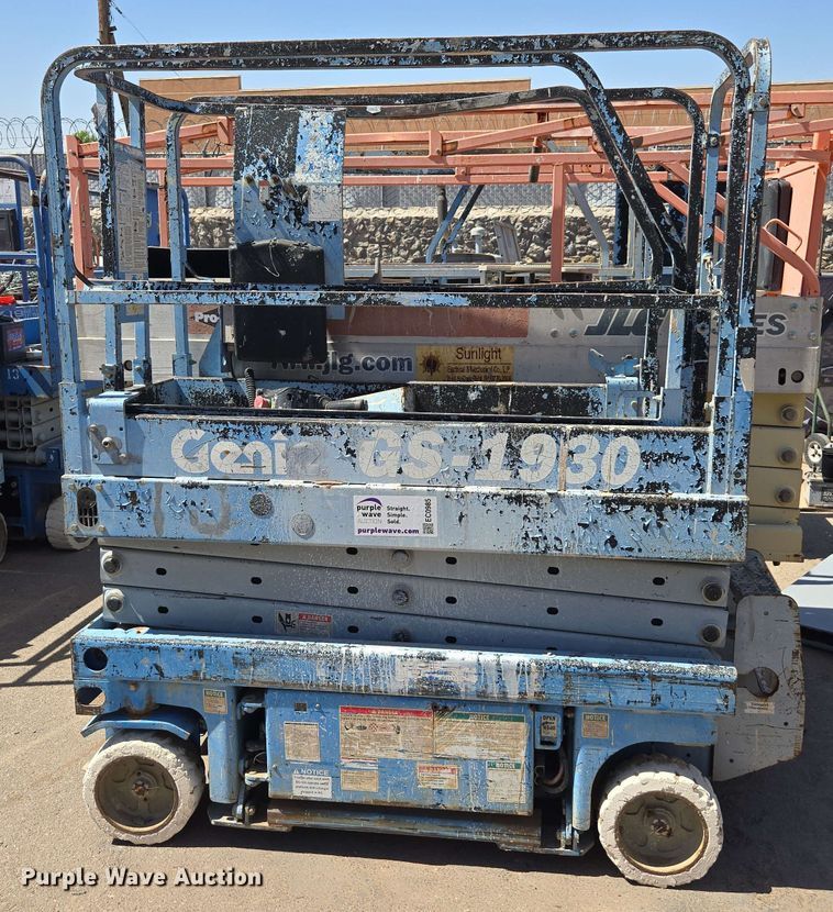 image for item EC0985 (4) scissor lifts