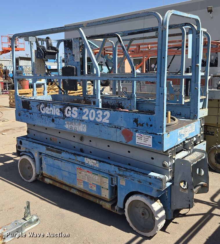 image for item EC0985 (4) scissor lifts