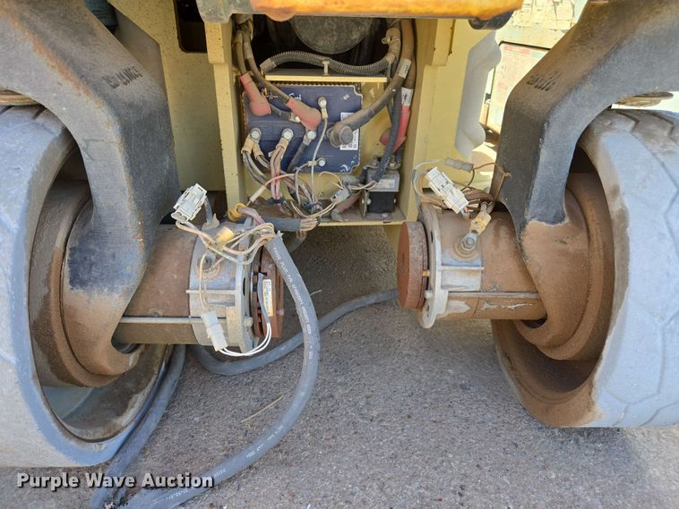 image for item EC0985 (4) scissor lifts