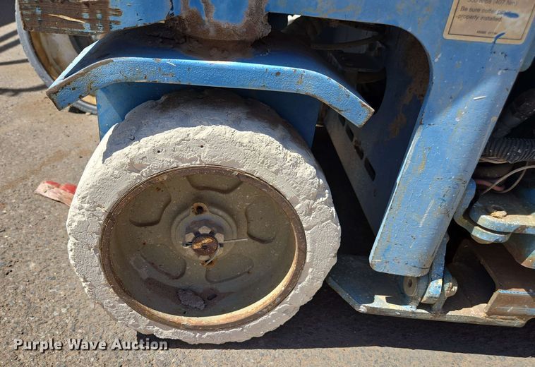 image for item EC0985 (4) scissor lifts