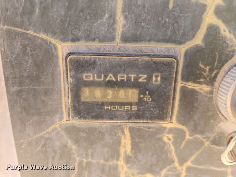 image for item EC0987 1999 JLG 450A boom lift