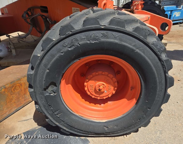 image for item EC0987 1999 JLG 450A boom lift